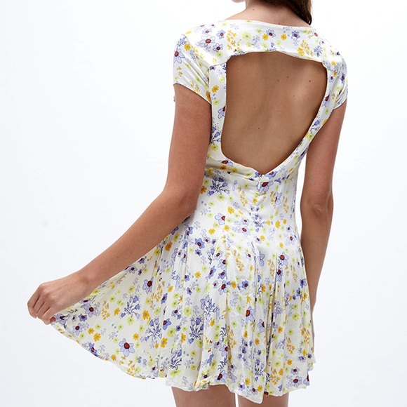 FREE PEOPLE
Women's White It Takes Two Wrap Dress.  Size small. New no tags - Picture 4 of 7